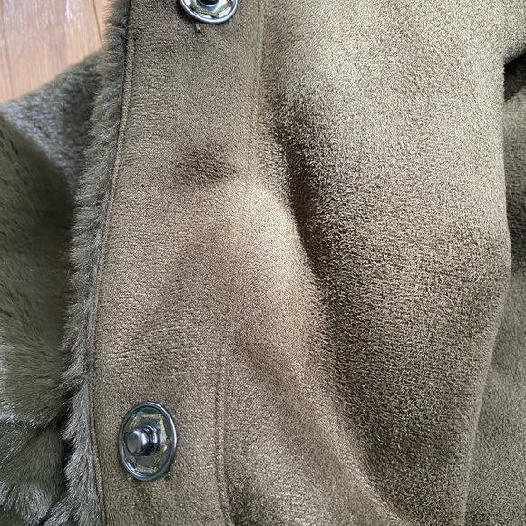 L reversible faux fur/faux suede hooded jacket - Picture 5 of 6